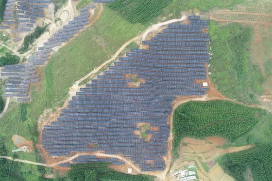 Un buen precio. High Clearance Solar Panel Ground Mounting Systems Easy Installation 0-60 Degrees Tilt Angle Up To 1.2m Ground Clearance en línea