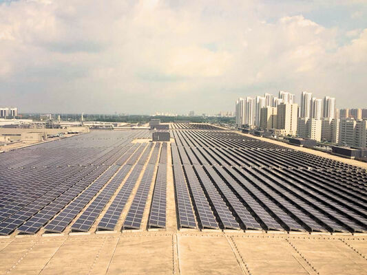 Un buen precio. 25 años de longevidad Montaje de techo fotovoltaico Aplicación de techo diseñado Marco de soporte de módulos de energía solar en línea