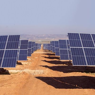 Un buen precio. El sistema fotovoltaico natural que la inmersión caliente galvanizó el panel solar del grueso 0.5m m -15mm molió consolas de montaje en línea