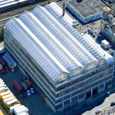Un buen precio. Solo invernadero agrícola multi fotovoltaico del palmo Q235B en línea