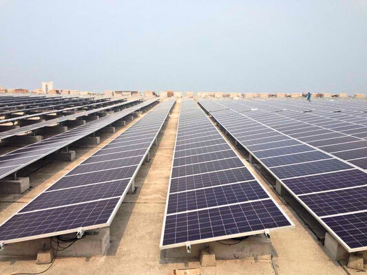 Un buen precio. Paisaje Sistema de montaje de paneles solares Presión del viento de hasta 80 m/s Estructura duradera para uso industrial comercial en línea