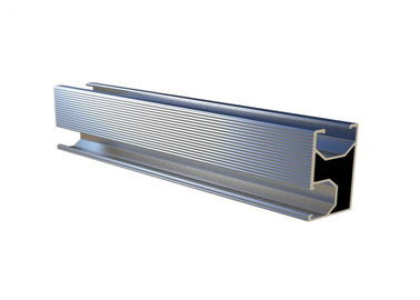 Un buen precio. el carril ranurado aluminio 10-12um sacó el montaje 6005-T5 de anodización de plata del tejado en línea