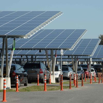Un buen precio. Sistema Solar del Carport de tierra del soporte con el color natural 10 ángulo inclinable 15 20 30 en línea