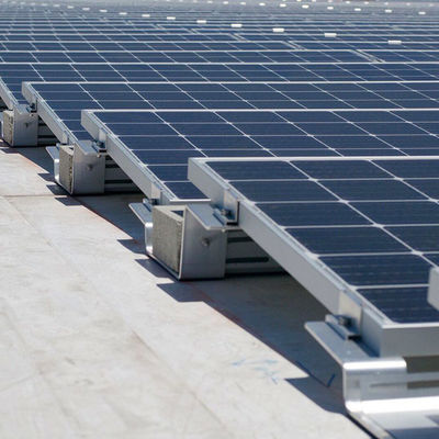 Un buen precio. sistemas del tejado de la energía solar de 3KW 5KW 10KW, sistema solar industrial del montaje del tejado plano en línea