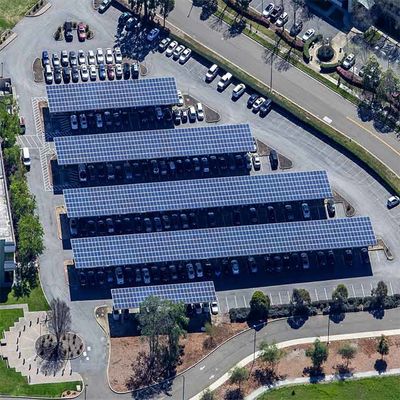 Un buen precio. El panel Frameless abre la tierra Q345 los sistemas del montaje de 6063 picovoltios para el Carport en línea