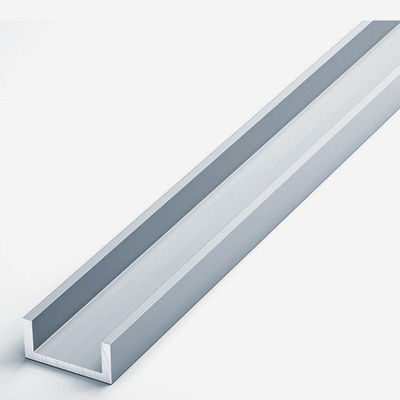 Un buen precio. Perfil de acero galvanizado en frío hecho en fábrica para el Stent de acero de la energía solar de las correas del canal del puntal del montaje del panel del picovoltio C en línea