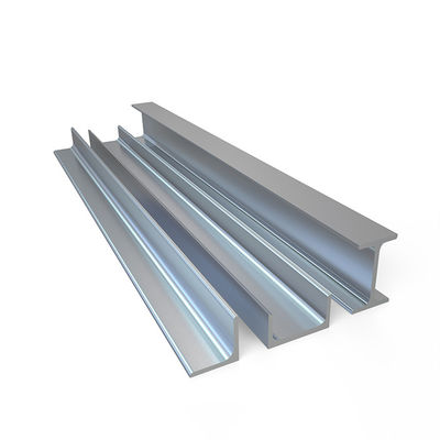Un buen precio. Consolas de montaje cubiertas galvanizadas del panel solar del canal de acero de la sección de C U para el proyecto de la planta del picovoltio en línea