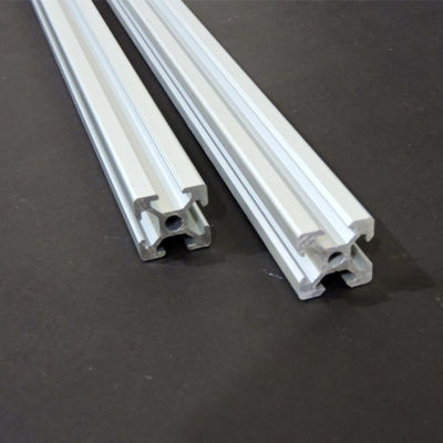 Un buen precio. De plata o modificó la protuberancia para requisitos particulares de aluminio 6005-T5 perfila el carril de estante fotovoltaico del montaje del módulo para las Sistema Solar en línea