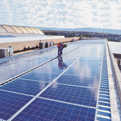 Un buen precio. tejado de alta resistencia del panel solar de la hoja de acero de aleación de 0.5mm-15m m que monta sistemas en línea