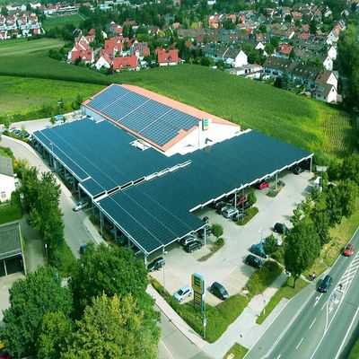 Un buen precio. Sistema Solar del Carport de acero versátil de Q235B Q345B HDG en línea