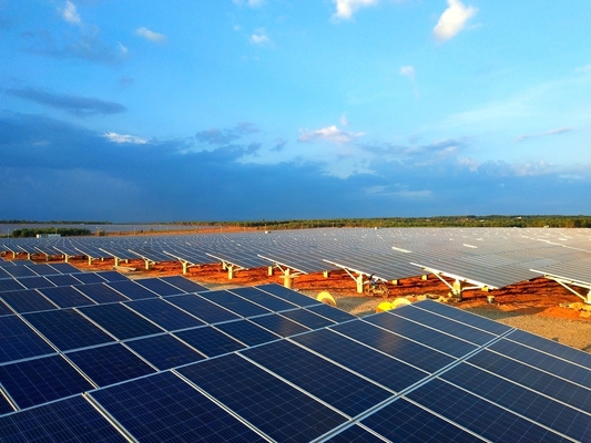 Un buen precio. Anodizada galvanizada el panel solar de Q235B Q345B soporte el soporte solar del sistema del montaje del picovoltio en línea