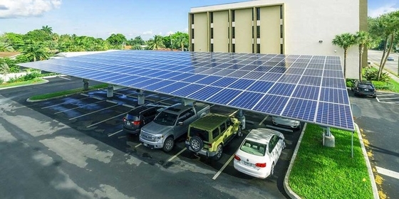 Un buen precio. Inclinación ajustable Triángulo plano montaje en techo sistemas de cochera solar soporte solar estructura solar en línea