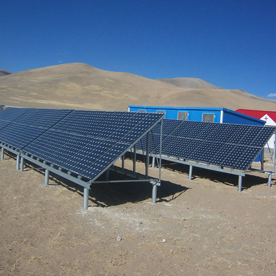 Un buen precio. Calentamiento galvanizado en tierra soporte de montaje solar de alta potencia en línea